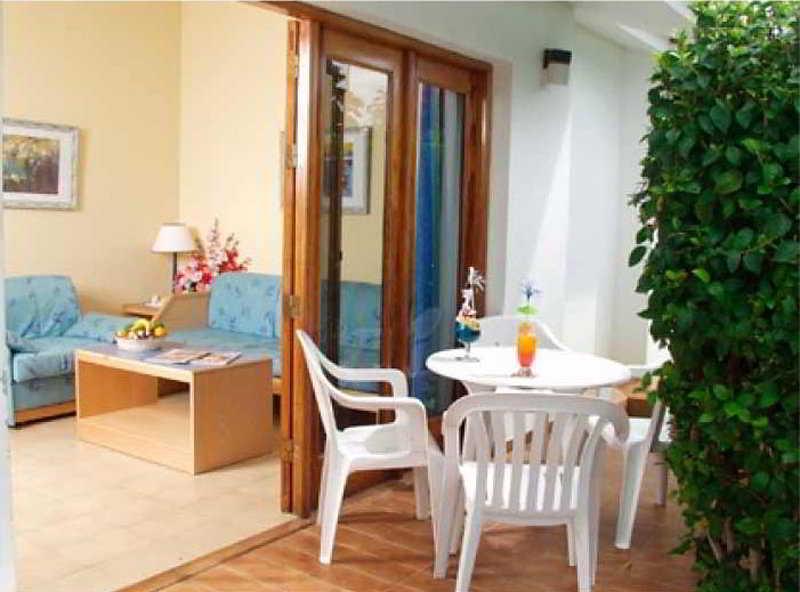 Parque Bali Con Aire Acondicionado Apartahotel